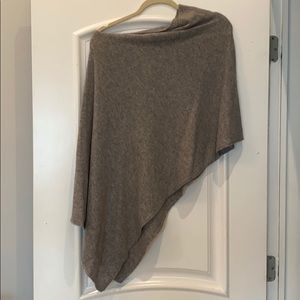 CYNTHIA ROWLEY Cashmere poncho nwot. Never worn